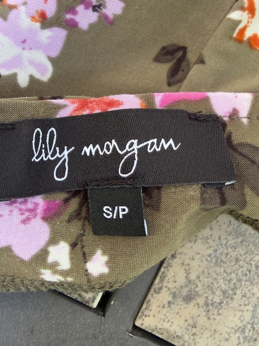 •Lily Morgan Olive Floral Double Strap Tank Top Stretch | Small - Picture 9 of 11